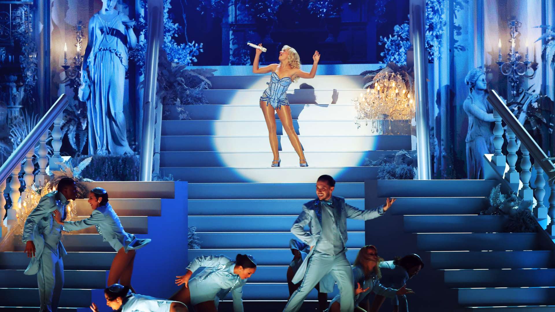 中的情绪管 中的情绪管