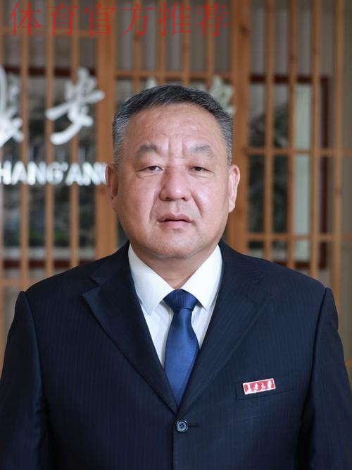 北京总冠军,辽宁副班长。 北京总冠军,辽宁副班长。